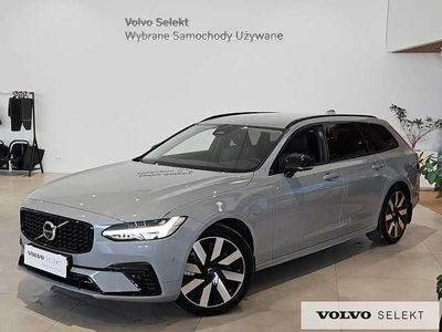 Używany Volvo V90 349 KM (256 kW) 2025 Szary Kombi