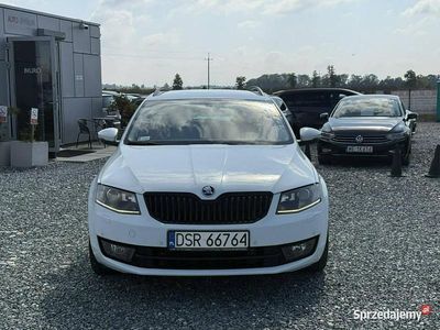 Używany Skoda Octavia Style 150 KM (110 kW) 2016 Biały Kombi