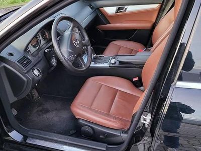 Używany 2008 Mercedes C320 | 27 000 zł