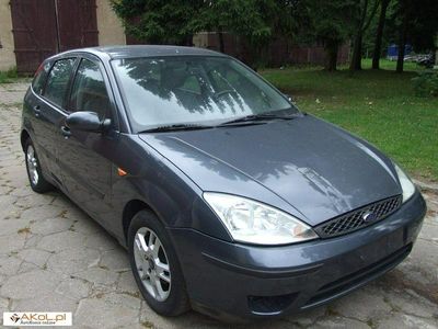 Szary (metalik) Używany 2003 Ford Focus Hatchback | 6600 zł