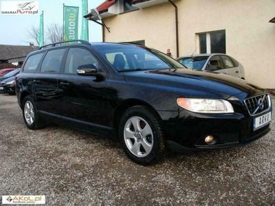 Używany Volvo V70 136 KM (100 kW) 2010 Czarny (metalik) Kombi