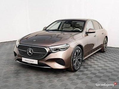 Brązowobeżowy Używany 2025 Mercedes E220 Avantgarde Sedan/Limuzyna | 342 840 zł