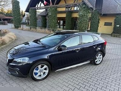 Używany Volvo V40 Linje You! 190 KM (139 kW) 2016 Hatchback
