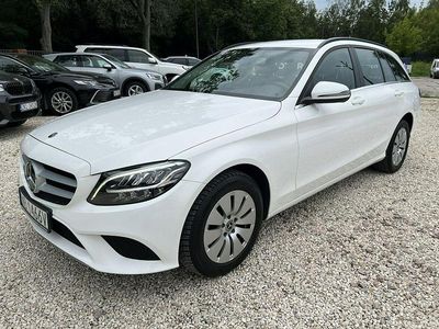 Używany Mercedes C220 194 KM (142 kW) 2018 Biały Kombi