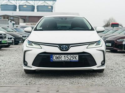 Używany Toyota Corolla 122 KM (89 kW) 2020 Biały (metalik) Sedan/Limuzyna