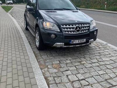 Grafitowy Używany 2011 Mercedes ML55 AMG SUV | 53 000 zł
