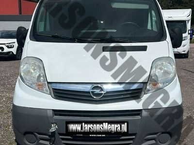 używany Opel Vivaro 2.5dm 146KM 2007r. 259 370km