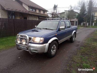 używany Nissan Navara D22 2.5TD wciągarka