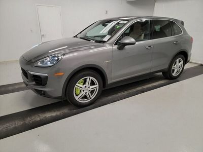 używany Porsche Cayenne 3dm 410KM 2016r. 108 831km