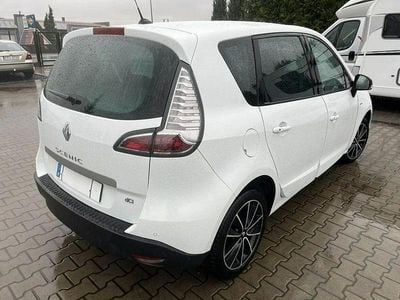 Biały Używany 2016 Renault Scénic III LIMITED Minivan | 18 900 zł