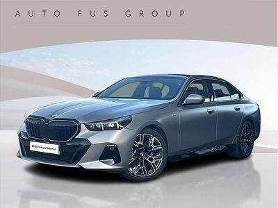 Frozen pure grey bmw individual metalizowany Używany 2024 BMW 520 Comfort Edition Sedan/Limuzyna | 325 900 zł