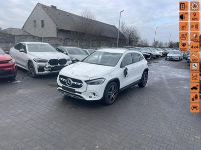 Biały (metalik) Używany 2020 Mercedes GLA250 SUV | 49 900 zł