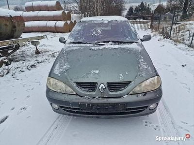 Srebrny Używany 2001 Renault Mégane Sedan/Limuzyna | 1399 zł