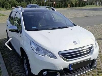 Biały Używany 2015 Peugeot 2008 SUV | 22 000 zł