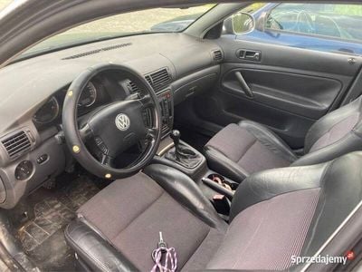 Srebrny Używany 2005 VW Passat Sedan/Limuzyna | 8500 zł (Dość drogi)