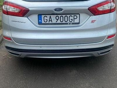 Używany Ford Mondeo 2017 Srebrny Kombi