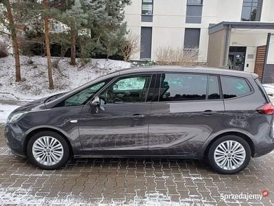 Szary Używany 2016 Opel Zafira Minivan | 39 000 zł (Uczciwa cena)