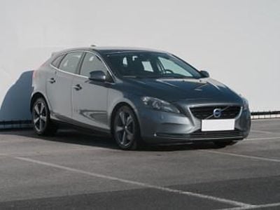 Używany Volvo V40 150 KM (110 kW) 2015 Szary Hatchback