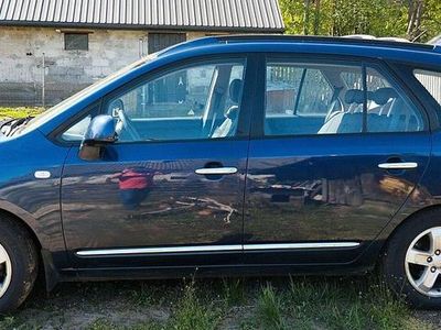 Inny kolor Używany 2006 Kia Carens Minivan | 7000 zł