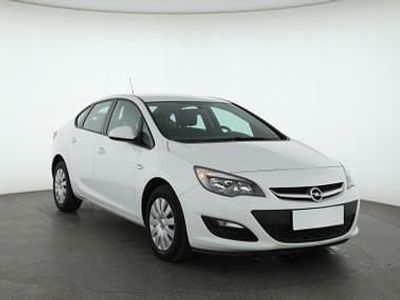 Biały Używany 2016 Opel Astra Sedan/Limuzyna | 32 999 zł (Uczciwa cena)