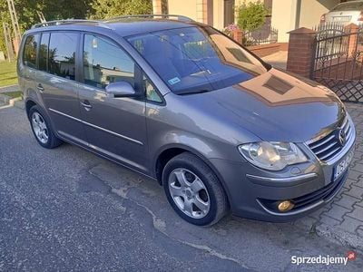 Szary Używany 2007 VW Touran Minivan | 12 900 zł (Uczciwa cena)