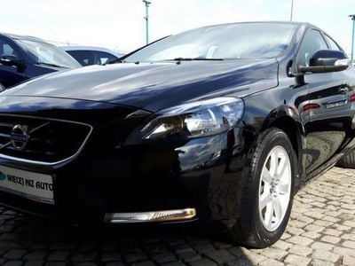 Czarny metalik Używany 2012 Volvo V40 Kombi | 51 900 zł