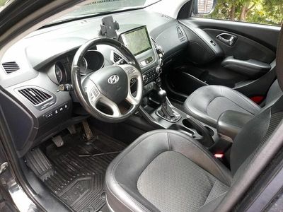 Czarny Używany 2010 Hyundai ix35 SUV | 30 000 zł (Uczciwa cena)