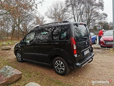Czarny Używany 2016 Citroën Berlingo Minivan | 35 000 zł (Uczciwa cena)