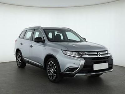 Używany Mitsubishi Outlander 150 KM (110 kW) 2016 Srebrny SUV