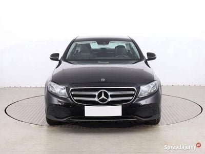 Czarny Używany 2017 Mercedes E200 Sedan/Limuzyna | 84 999 zł (Uczciwa cena)