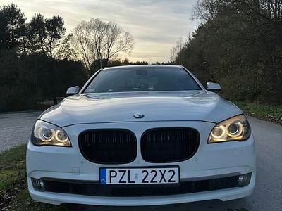 Biały Używany 2012 BMW 740 Sedan/Limuzyna | 45 250 zł