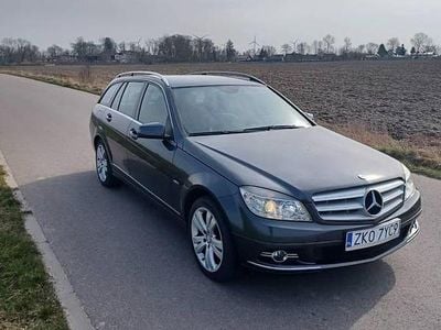 Używany 2010 Mercedes 200 | 18 500 zł