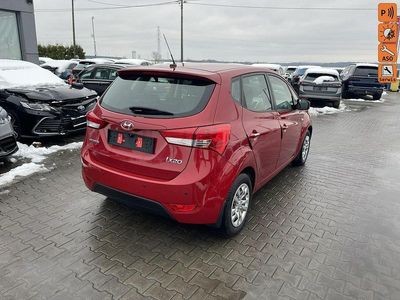 Czerwony (metalik, perła) Używany 2016 Hyundai ix20 Hatchback | 21 900 zł