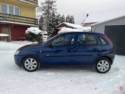 Granatowy Używany 2003 Opel Corsa Hatchback | 4900 zł (Dość drogi)
