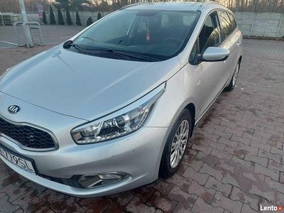 Srebrny Używany 2013 Kia Ceed Hatchback | 27 800 zł (Uczciwa cena)