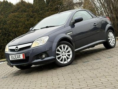Używany Opel Tigra 90 KM (66 kW) 2009 Grafitowy (metalik) Kabriolet