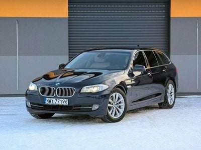 Czarny Używany 2012 BMW 520 Kombi | 33 900 zł (Dość drogi)