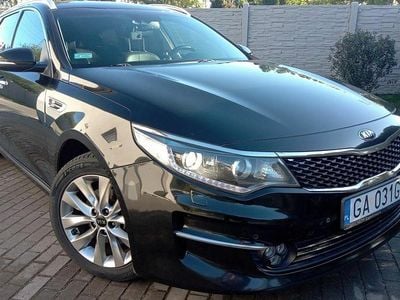 Czarny Używany 2016 Kia Optima Kombi | 39 999 zł (Uczciwa cena)