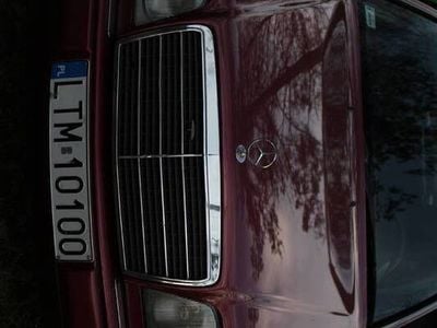 Używany 1994 Mercedes E250 | 22 500 zł