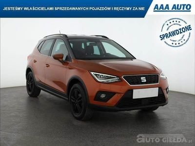 Używany Seat Arona 95 KM (69 kW) 2017 Pomarańczowy SUV