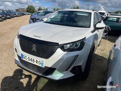 Biały Używany 2021 Peugeot 2008 SUV | 41 500 zł