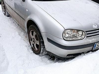 Używany VW Golf IV 2003 Srebrny Hatchback