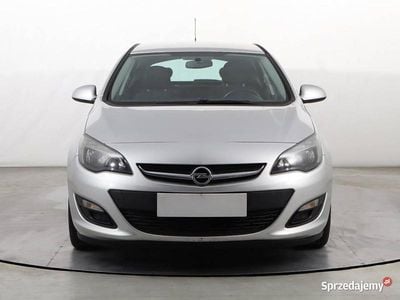 Używany Opel Astra 2014 Srebrny Hatchback