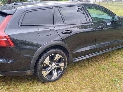 Używany Volvo V60 CC Pro 2021 Kombi
