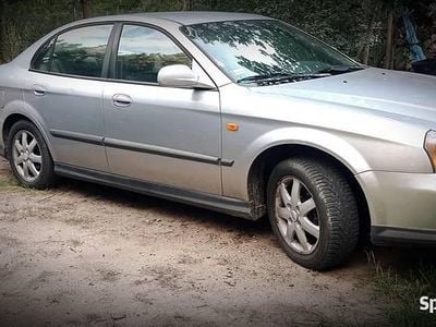 Używany Chevrolet Evanda 2003 Srebrny Sedan/Limuzyna