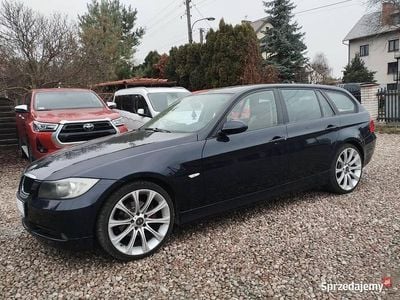 Granatowy Używany 2006 BMW 320 Kombi | 8900 zł (Super Cena)