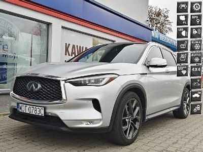 Używany Infiniti QX50 272 KM (200 kW) 2019 Srebrny SUV