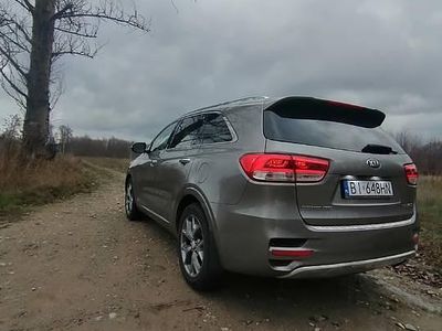 Złoty Używany 2016 Kia Sorento SUV | 49 999 zł