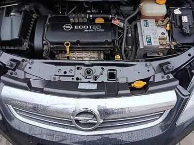 Czarny Używany 2014 Opel Zafira Minivan | 35 800 zł (Dość drogi)