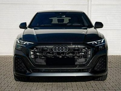 Szary Nowe 2025 Audi Q8 Comfort SUV | 356 960 zł